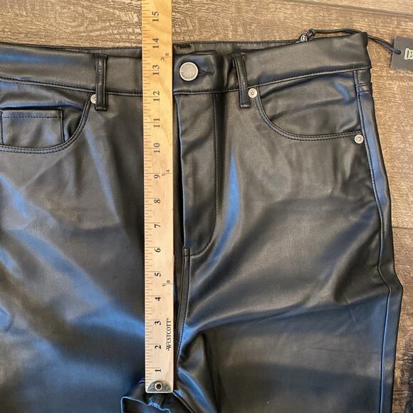 NWT BLANKNYC Need You Tonight Pant Vegan Leather Black Size 31 - Picture 10 of 14